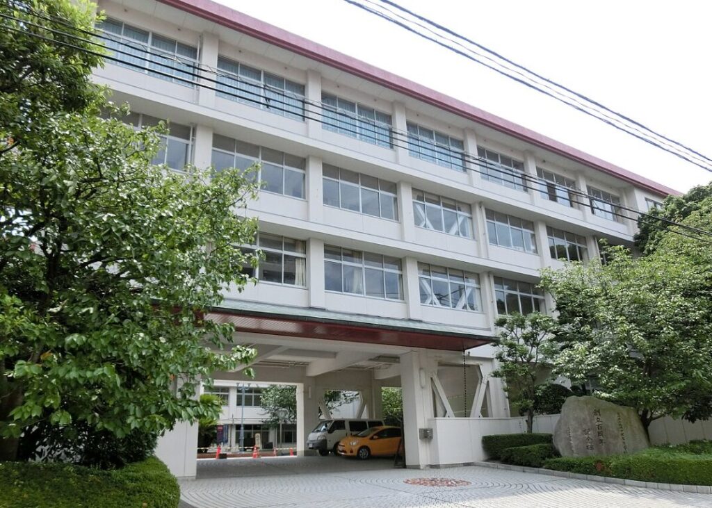 福岡県立福岡中央高校の画像